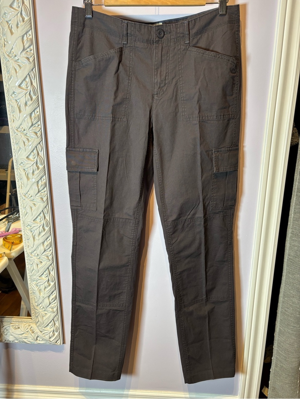L.L. Bean Womens Dark Grey Cargo Favorite Fit Pants Size 8